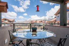 Blue Mesa Lodge 40 by AvantStay Centrally Located Ski In Ski Out Unit